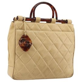 CHANEL Matelassé Handtasche aus Lammleder beige CC