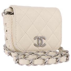 CHANEL Bolso de hombro Matelassé con cadena Piel de Cordero Blanco Plata CC