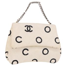 CHANEL Bolso de mano Matelassé con cadena de lona blanco plateado CC
