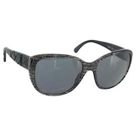 CHANEL Matelasse Gafas de sol Plástico Piel de Cordero Negro CC