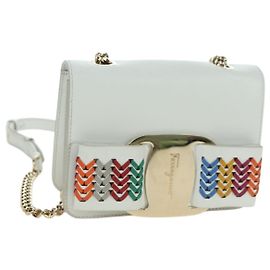 Salvatore Ferragamo Bolso de Hombro Chain Vala Piel White Gold