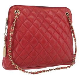 CHANEL Matelasse Chain Shoulder Bag Leather Red Gold CC