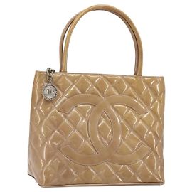 CHANEL Matelasse Reprint Tote Bag Patent leather Beige CC
