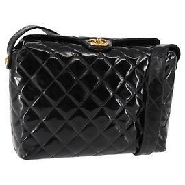 CHANEL Matelasse Shoulder Bag Patent leather Black Gold CC