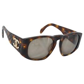 CHANEL Gafas de sol estampado carey plástico Marrón CC