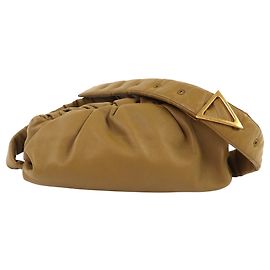 Bottega Veneta The Body Pouch Crossbody in nappa marrone