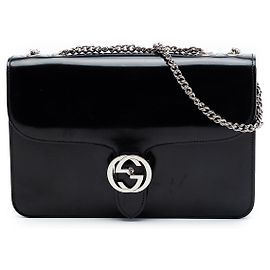 Gucci Crossbody-Tasche Medium aus schwarzem Lackleder mit verschränkten G