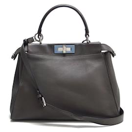 Bolso de hombro Fendi Peekaboo Regular