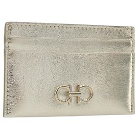Tarjetero Salvatore Ferragamo Gancini de piel Champagne Gold Auth BA15034V