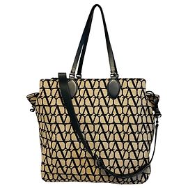 Valentino Garavani Valentino VLogo Reversible Large Tote Handbag Beige / Black