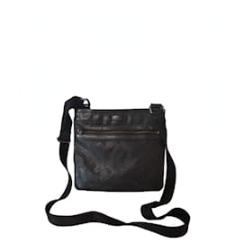 Borsa a tracolla Gucci in tela monogram nera