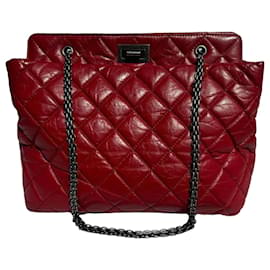 Chanel Reissue 2.55 Handtasche aus rotem gestepptem Leder