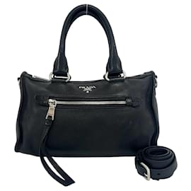 Prada 2-Way Handtasche aus schwarzem Leder