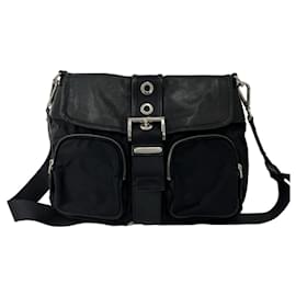 Borsa a tracolla Prada in nylon e pelle