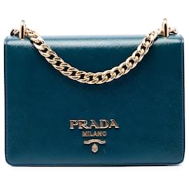 Prada Mini Borsa a Tracolla con Patta e Catena in Saffiano Blu