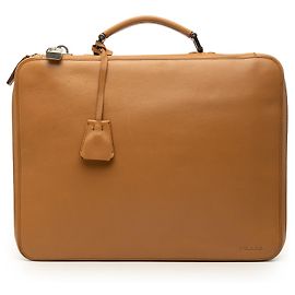 Bolso de negocios Prada en cuero marrón