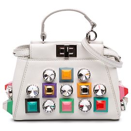 Bolsa Satchel Fendi Peekaboo Iconic em couro de bezerro branco com micro-tachas