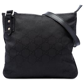 Borsa a tracolla Gucci in nylon GG nero