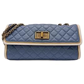 Chanel 2.55 Borsa a Patta in Pelle Blu