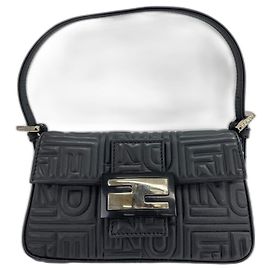 Borsa a tracolla Fendi Mamma Bucket - Black