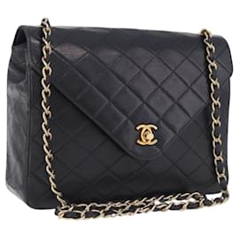 Borsa a tracolla CHANEL Matelasse con catena in pelle d'agnello nera dettagli dorati CC Auth 198373V