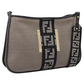 Bolsa de Ombro FENDI Zucca Canvas Bege Gold Auth BA15204