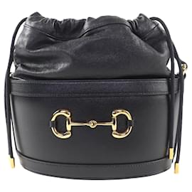 Borsa a secchiello Gucci Horsebit 1955 in pelle di vitello nera