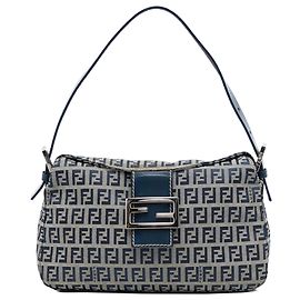 Bolsa de ombro Fendi Zucchino de aba dupla cinza