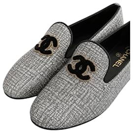 Mocassini Chanel in Tweed Grigio e Nero