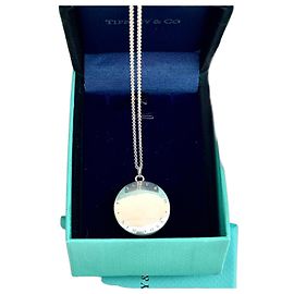 Tiffany & Co. Collana con Medaglione Rotondo in Argento Sterling