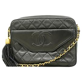 Borsa a tracolla Chanel Matelassé in pelle di agnello nera