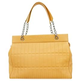 Borsa Tote Chanel in pelle d'agnello beige