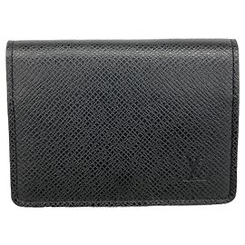 Louis Vuitton Taiga Enveloppe Carte de Visite NM Business Card Holder