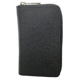 Porta-moedas Zippy Louis Vuitton Taiga