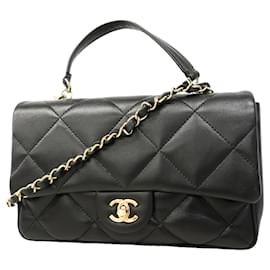 Borsa a tracolla Chanel Matelassé con catena