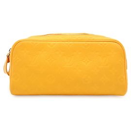 Necessaire Louis Vuitton Monogram Taurillon