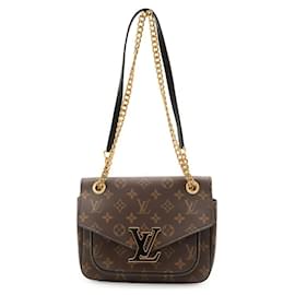 Louis Vuitton Monogram Passy Schultertasche