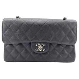 Borsa a tracolla Chanel Matelassé Nera