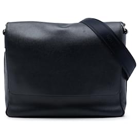 Bolso bandolera Louis Vuitton Taiga Roman MM Negro