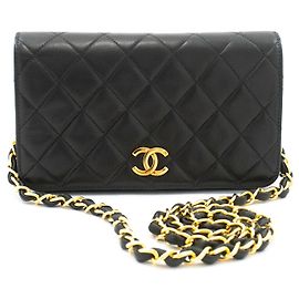 Chanel Vintage Mini de piel de cordero acolchada con solapa completa