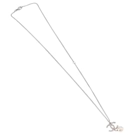 Pendente Chanel CC Pearl Drop in metallo con perla sintetica