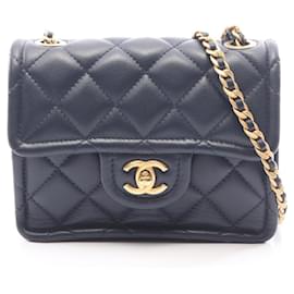 Borsa a tracolla Chanel Matelassé Navy
