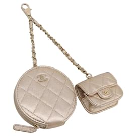 Chanel Pearl Crown CC Multi Pouches Wristlet in pelle di agnello matelassé