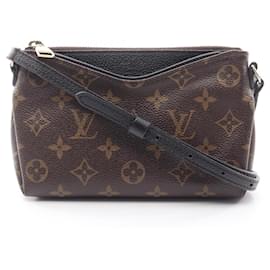 Clutch Louis Vuitton Pallas Monogram