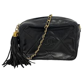 Borsa a tracolla Chanel in pelle d'agnello nera