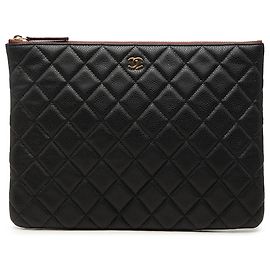Clutch Chanel Black Medium Quilted Caviar O Case