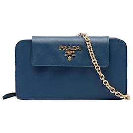 Portafoglio telefono con catena Prada Blue Saffiano