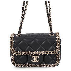 Chanel Matelasse Mini Schultertasche