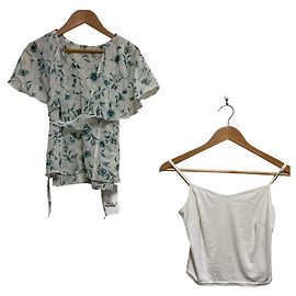 Autre Marque Blusa Snidel con estampado floral y cuello flare cruzado
