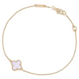 Bracciale Sweet Alhambra in madreperla e oro giallo 18K Van Cleef & Arpels